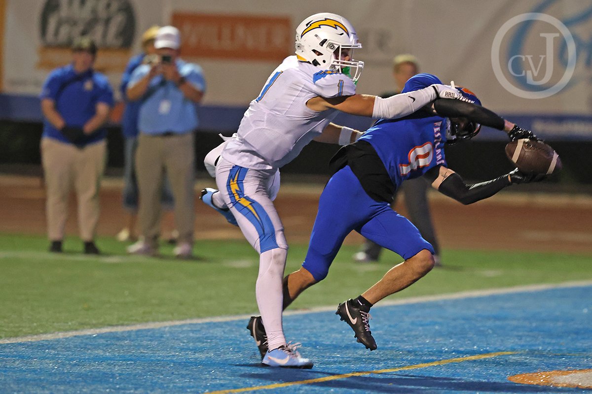 FOOTBALL: Agoura @ Westlake FOOTBALL: Agoura @ Westlake