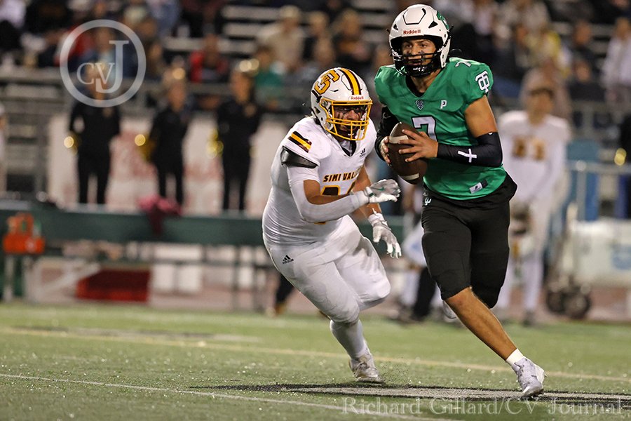 FOOTBALL: Simi Valley @ Thousand Oaks FOOTBALL: Simi Valley @ Thousand Oaks