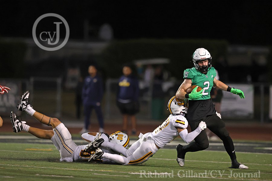 FOOTBALL: Simi Valley @ Thousand Oaks FOOTBALL: Simi Valley @ Thousand Oaks