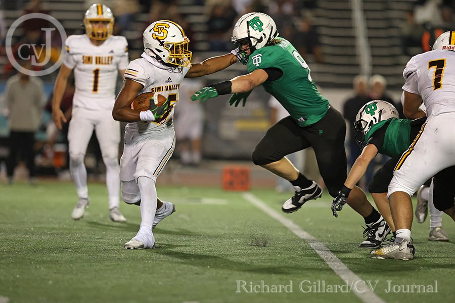 FOOTBALL: Simi Valley @ Thousand Oaks FOOTBALL: Simi Valley @ Thousand Oaks