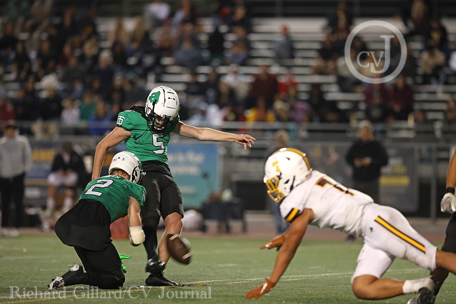 FOOTBALL: Simi Valley @ Thousand Oaks FOOTBALL: Simi Valley @ Thousand Oaks