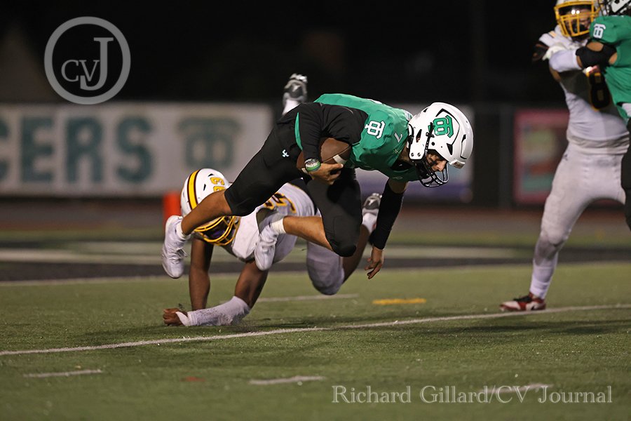 FOOTBALL: Simi Valley @ Thousand Oaks FOOTBALL: Simi Valley @ Thousand Oaks