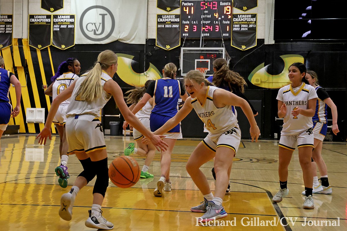 GIRLS' BASKETBALL: Agoura @ Newbury Park GIRLS' BASKETBALL: Agoura @ Newbury Park