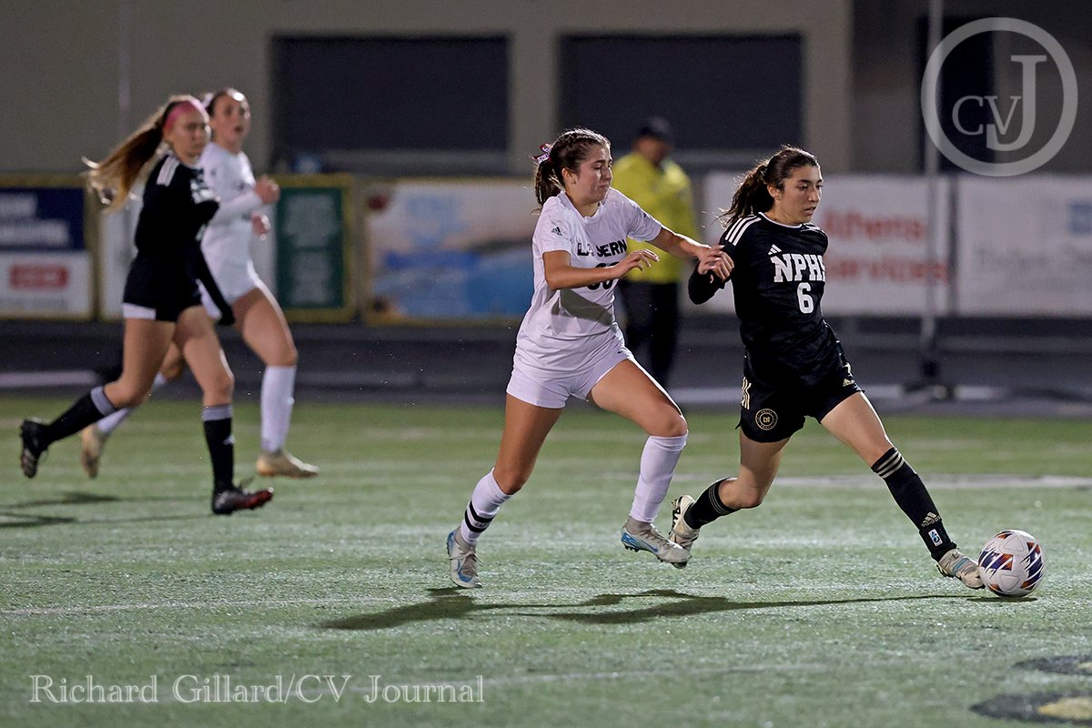 GIRLS' SOCCER: La Serna @ Newbury Park CIF Playoff Game GIRLS' SOCCER: La Serna @ Newbury Park CIF Playoff Game